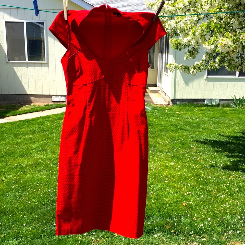 Pin up wiggle dress red with black polka dots